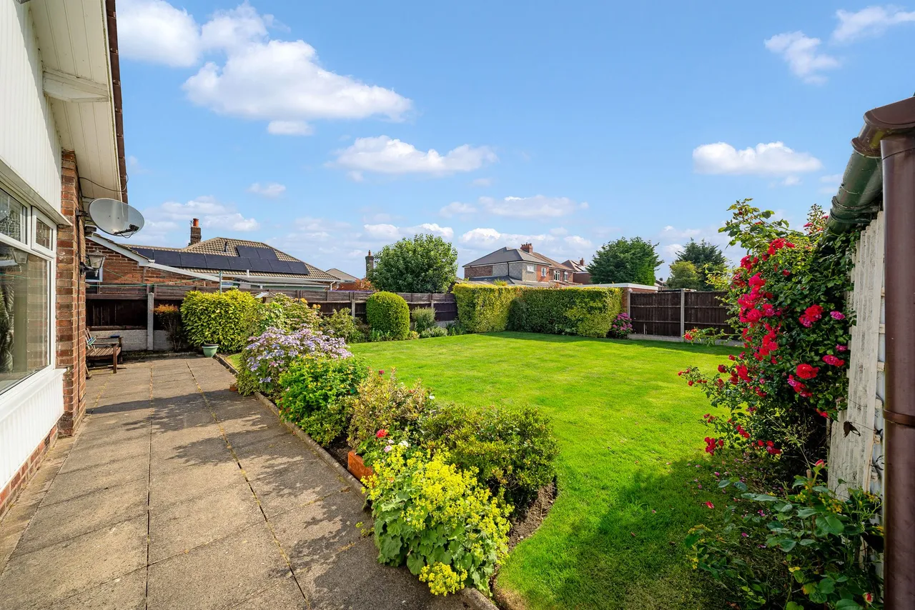 Hill View, Widnes, Widnes, WA8 9AL, photo 17