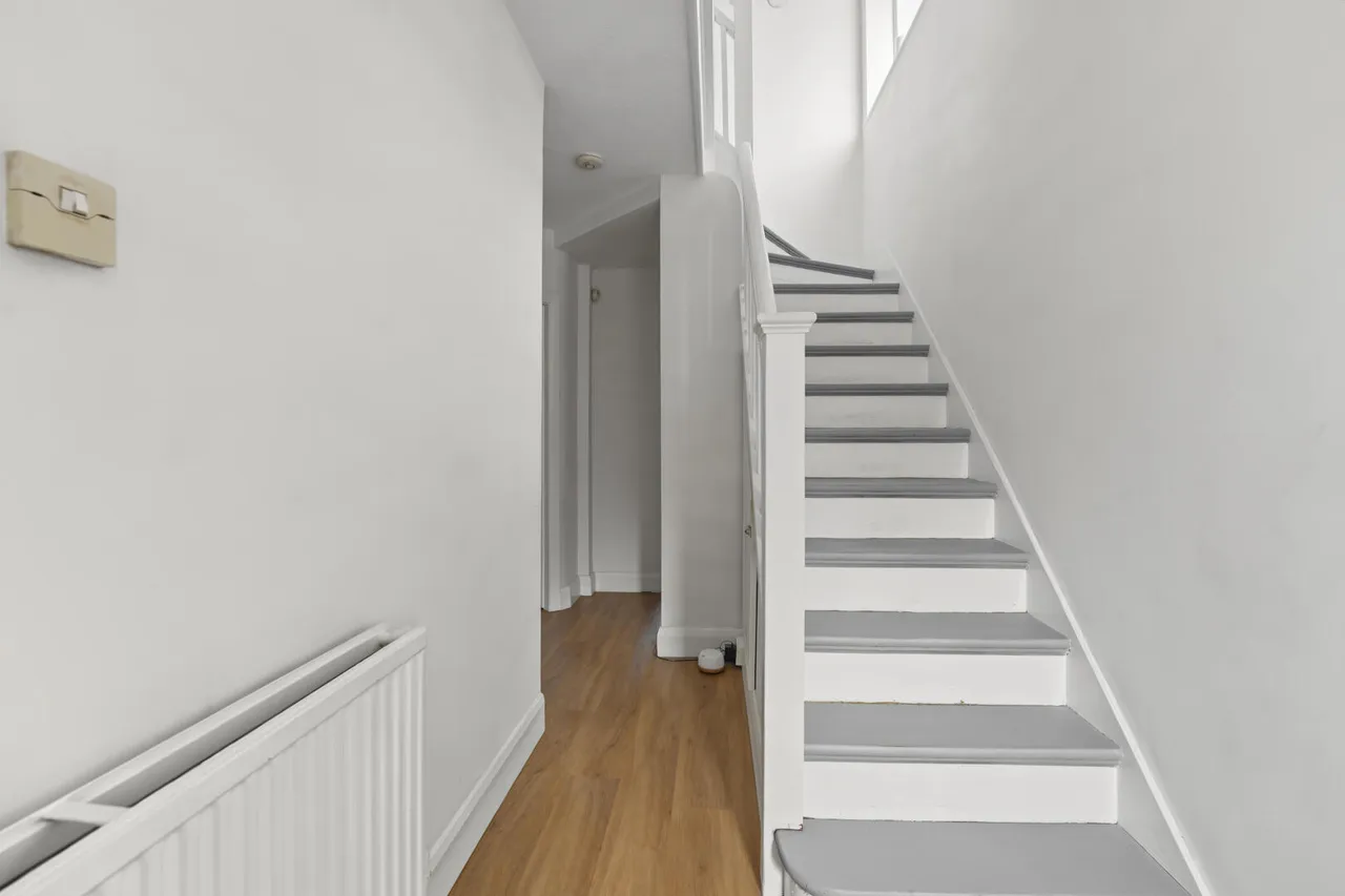 Woodgrange Avenue, Enfield, EN1, photo 2