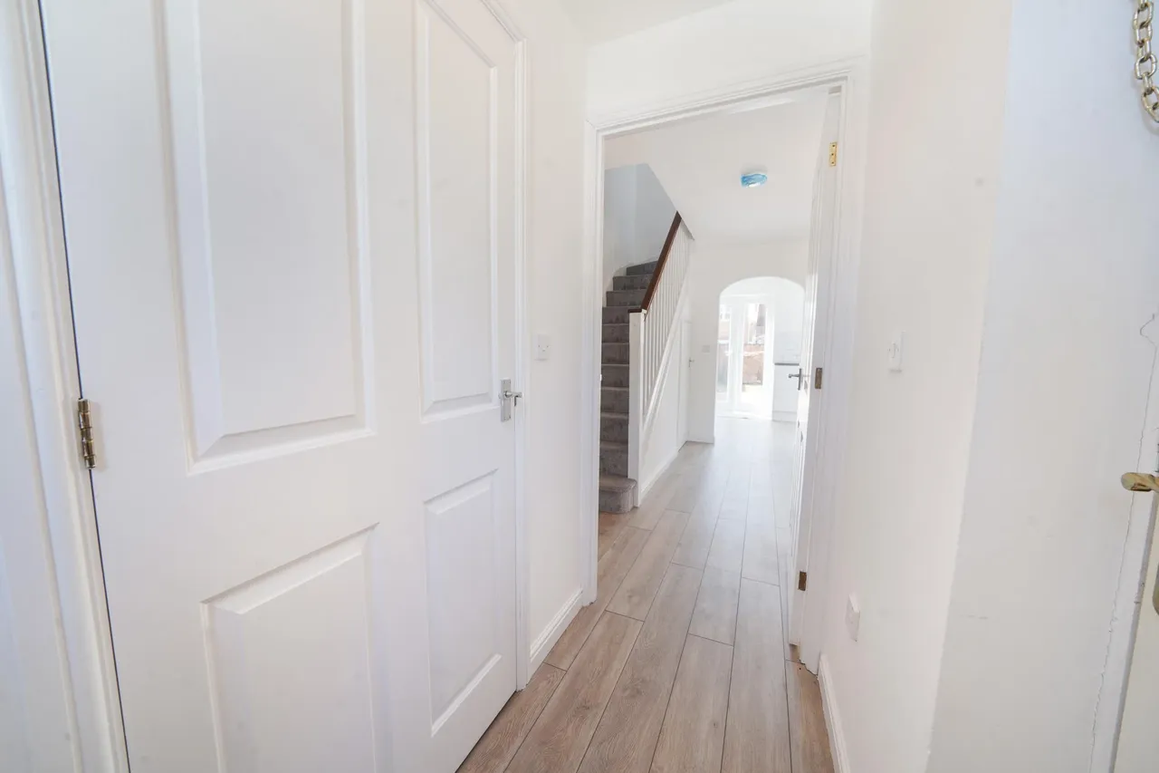 Llys Ael Y Bryn, Swansea, SA7, photo 3