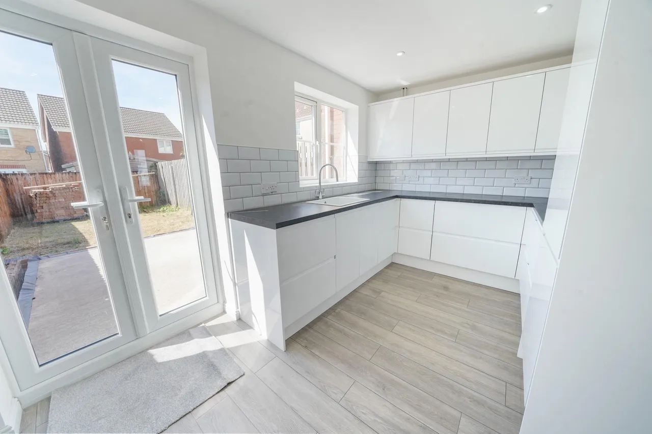 Llys Ael Y Bryn, Swansea, SA7, photo 6