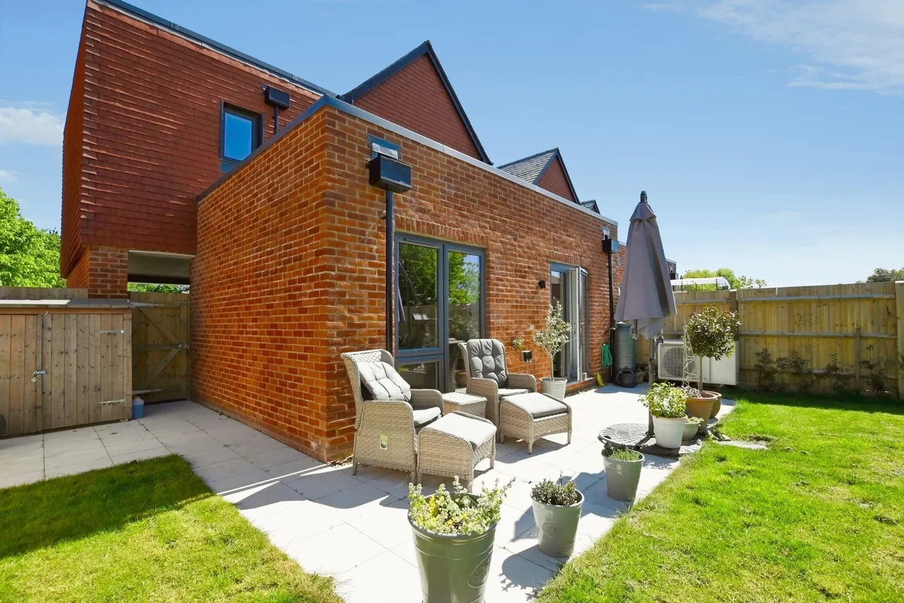 Farriers Field, Easebourne, GU29, photo 17