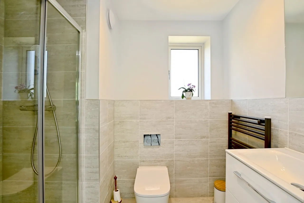 Farriers Field, Easebourne, GU29, photo 9