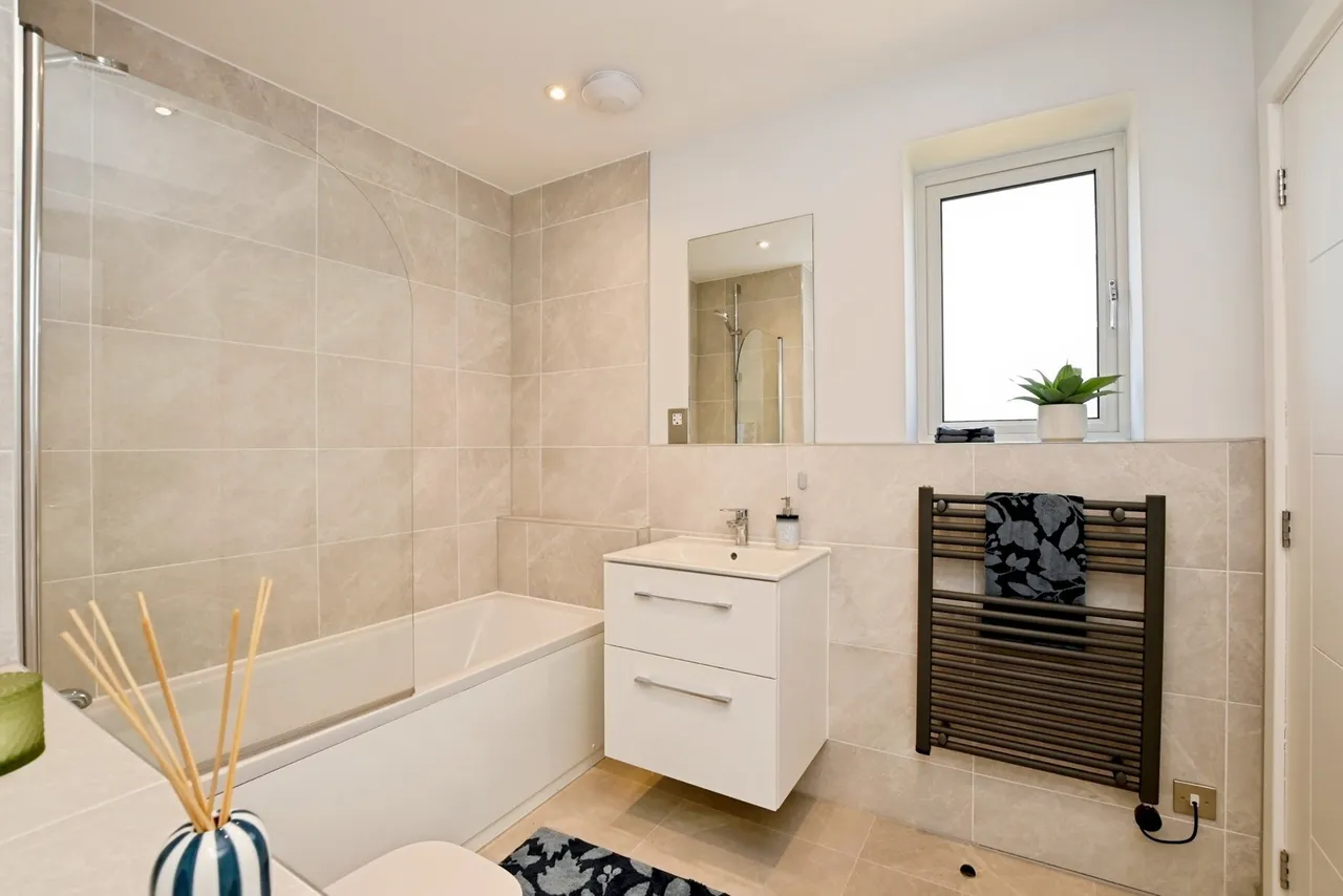 Farriers Field, Easebourne, GU29, photo 11