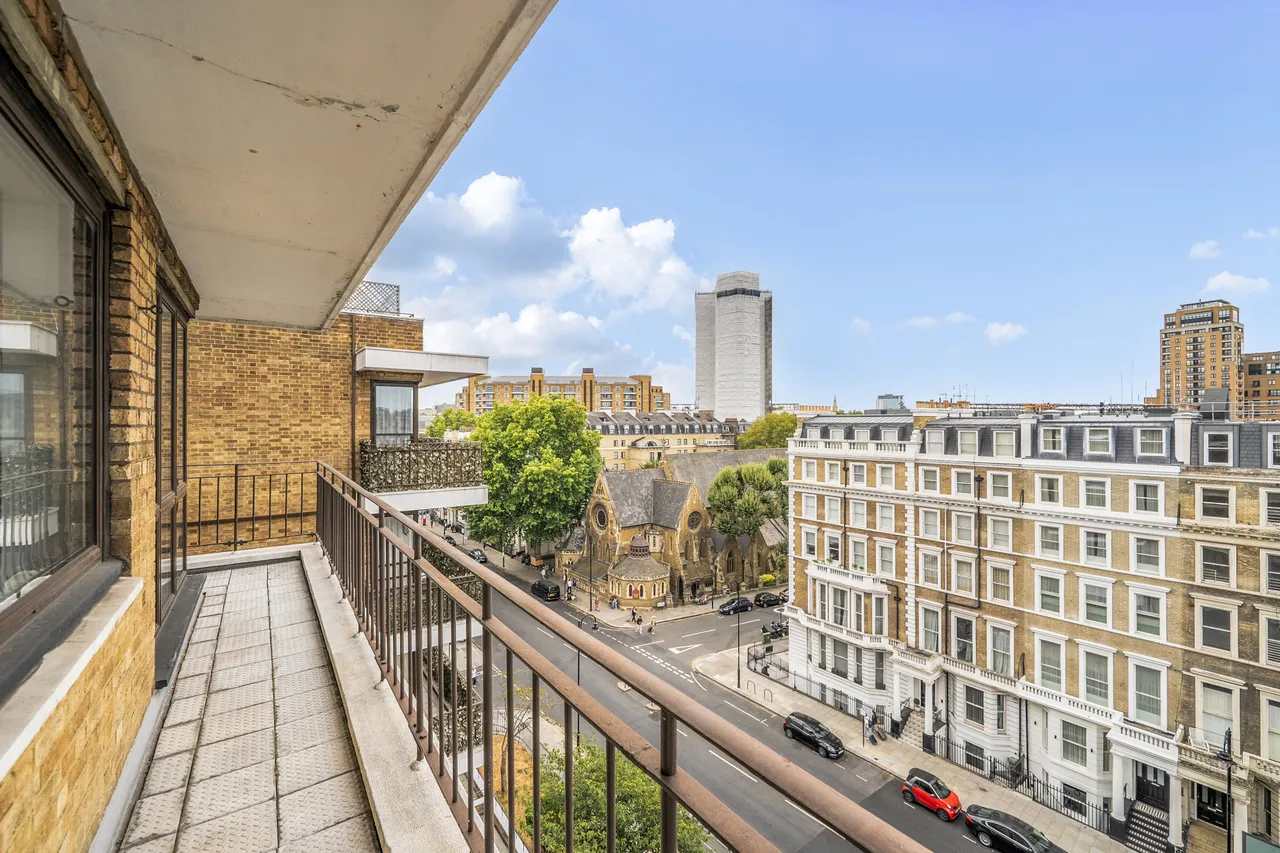 63 Campbell Court, 1-7 Queens Gate Gardens, London, photo 6