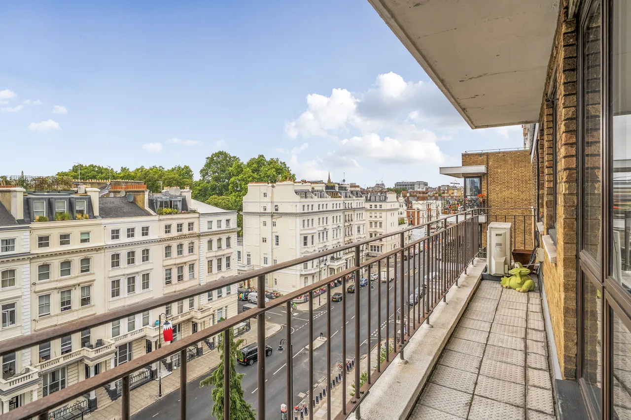 63 Campbell Court, 1-7 Queens Gate Gardens, London, photo 11