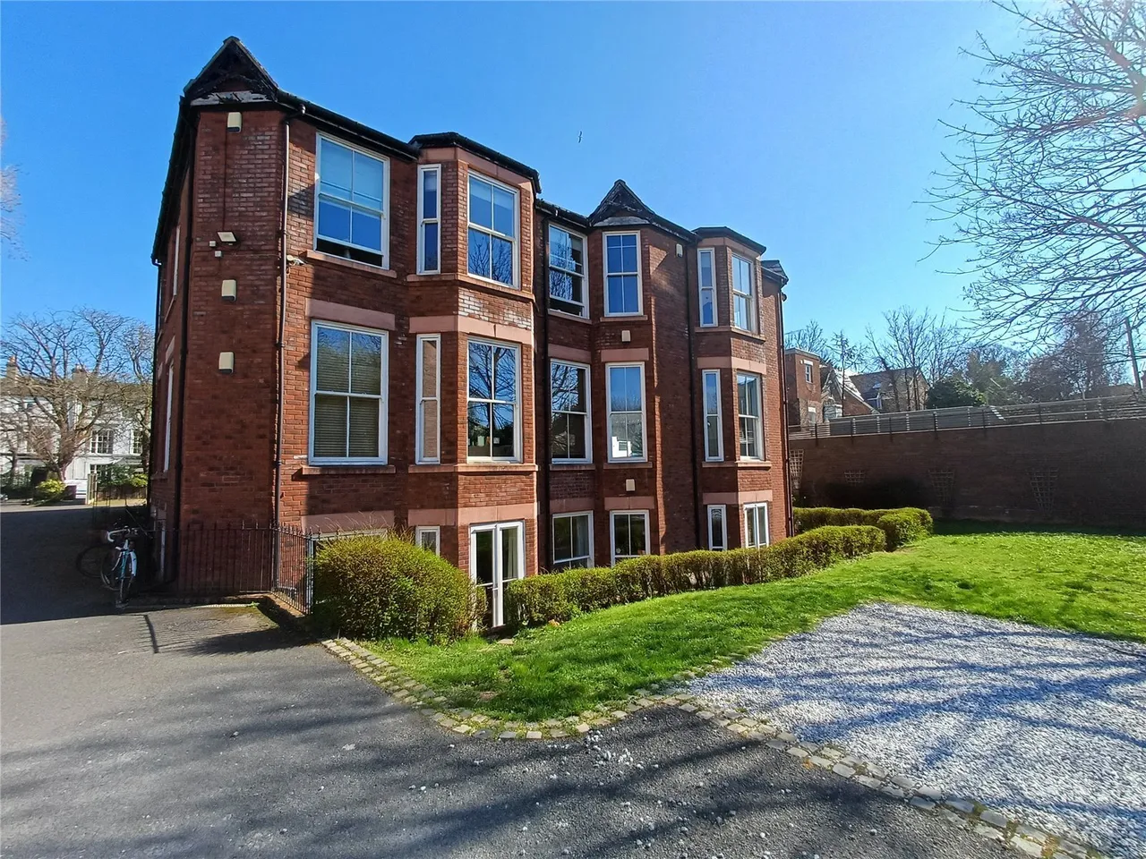 2 bed flat for sale, Parkfield Road, Aigburth, L17