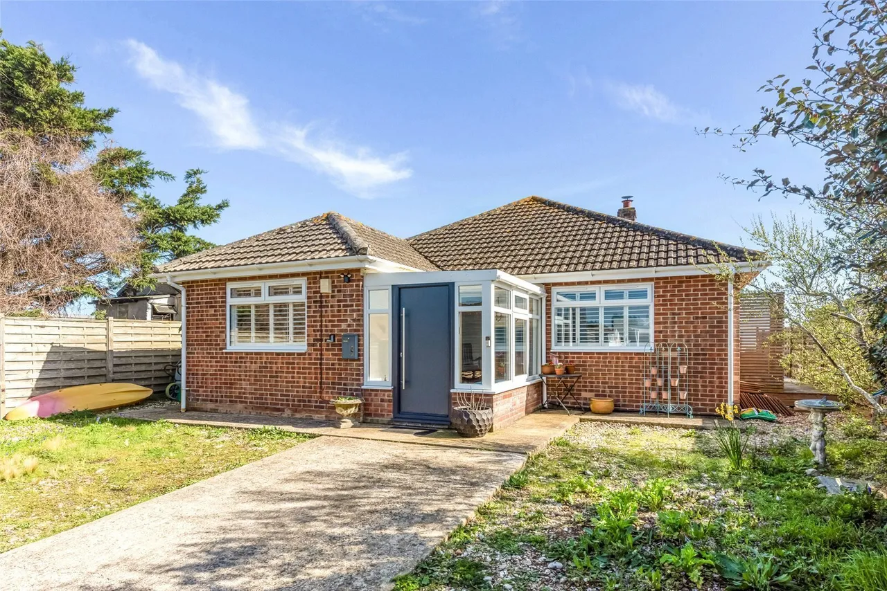 West Front Road, Pagham, PO21, photo 7