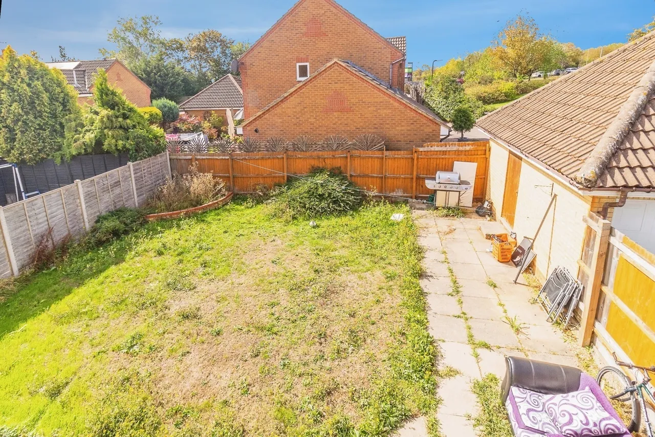 Kirkstall Place, Oldbrook, MK6, photo 4