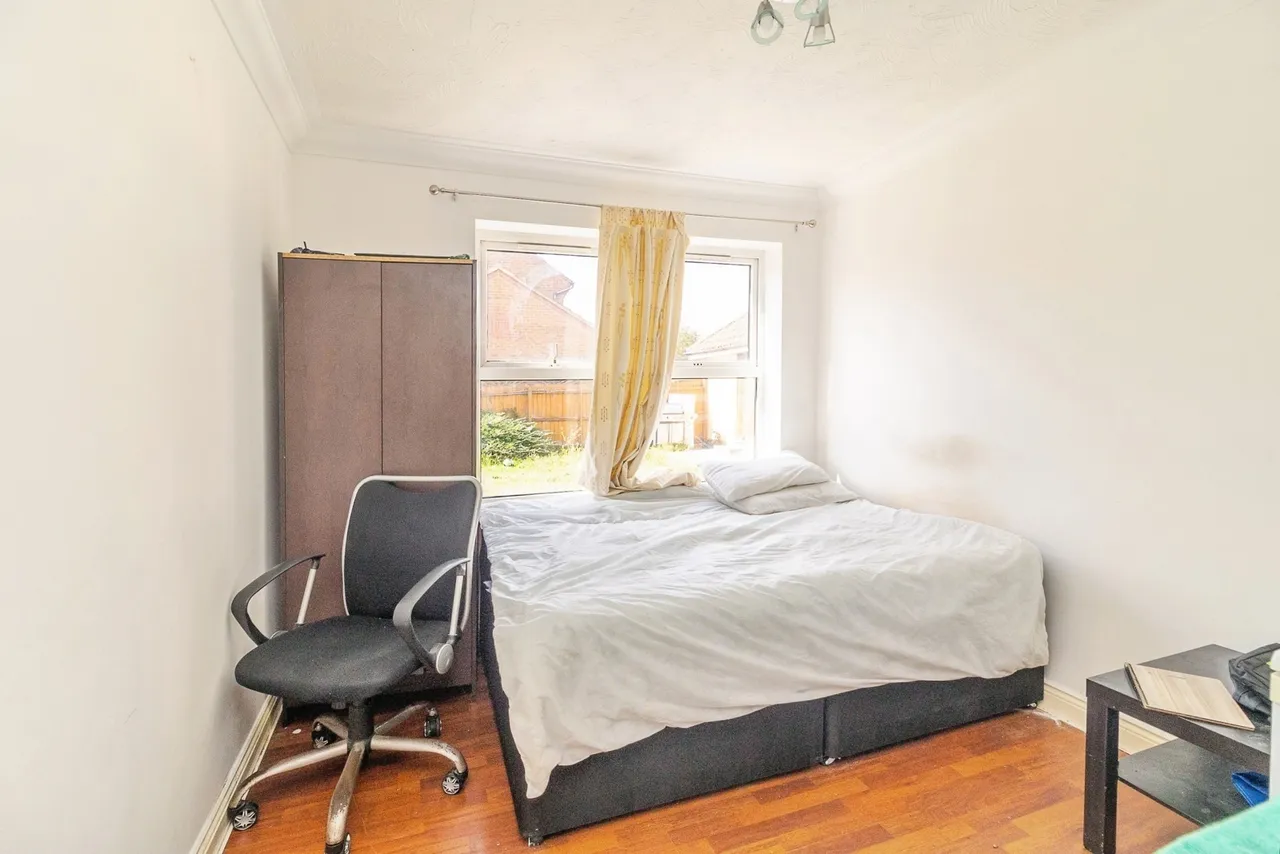 Kirkstall Place, Oldbrook, MK6, photo 9