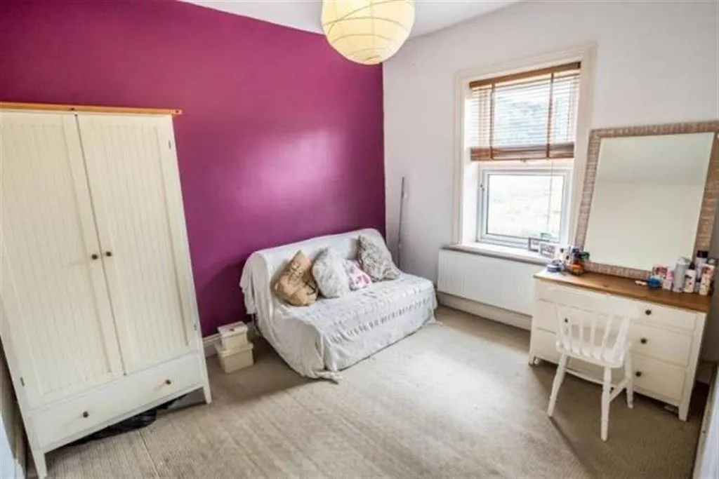 Newsome Road, Huddersfield, HD4, photo 8