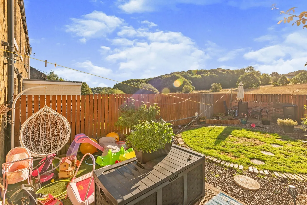 Newsome Road, Huddersfield, HD4, photo 10