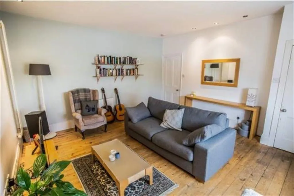 Newsome Road, Huddersfield, HD4, photo 2