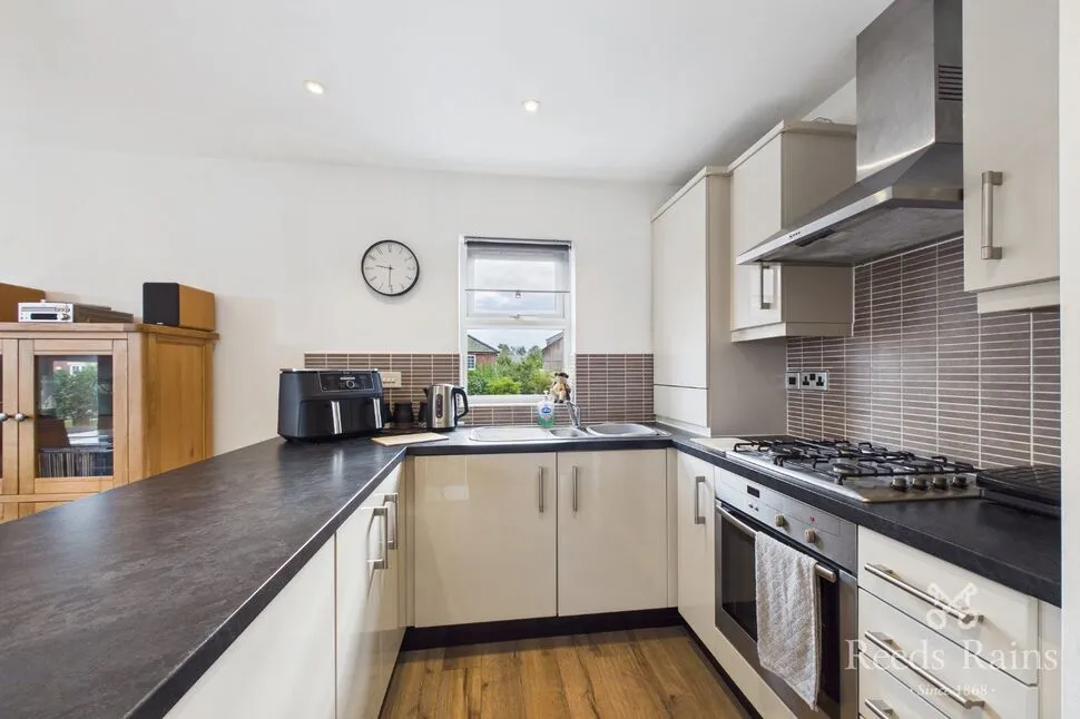 Dorchester Avenue, Walton-le-Dale, Lancashire, PR5, photo 8