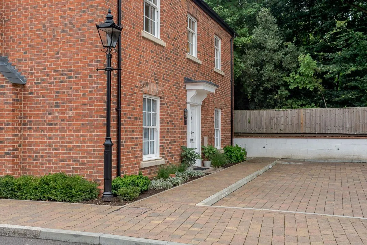 Bridge Park, Twyford, RG10, photo 12