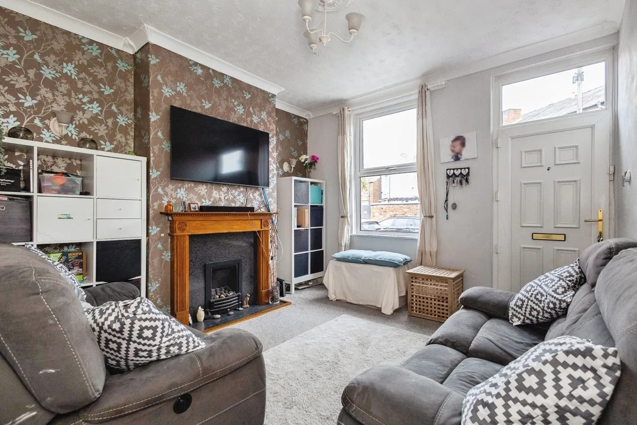 Churchill Street, Stockport, SK4, photo 3