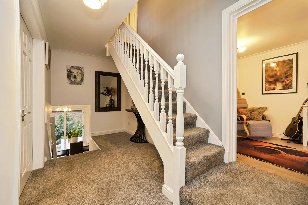 Ivy Chase, Pudsey, LS28, photo 11