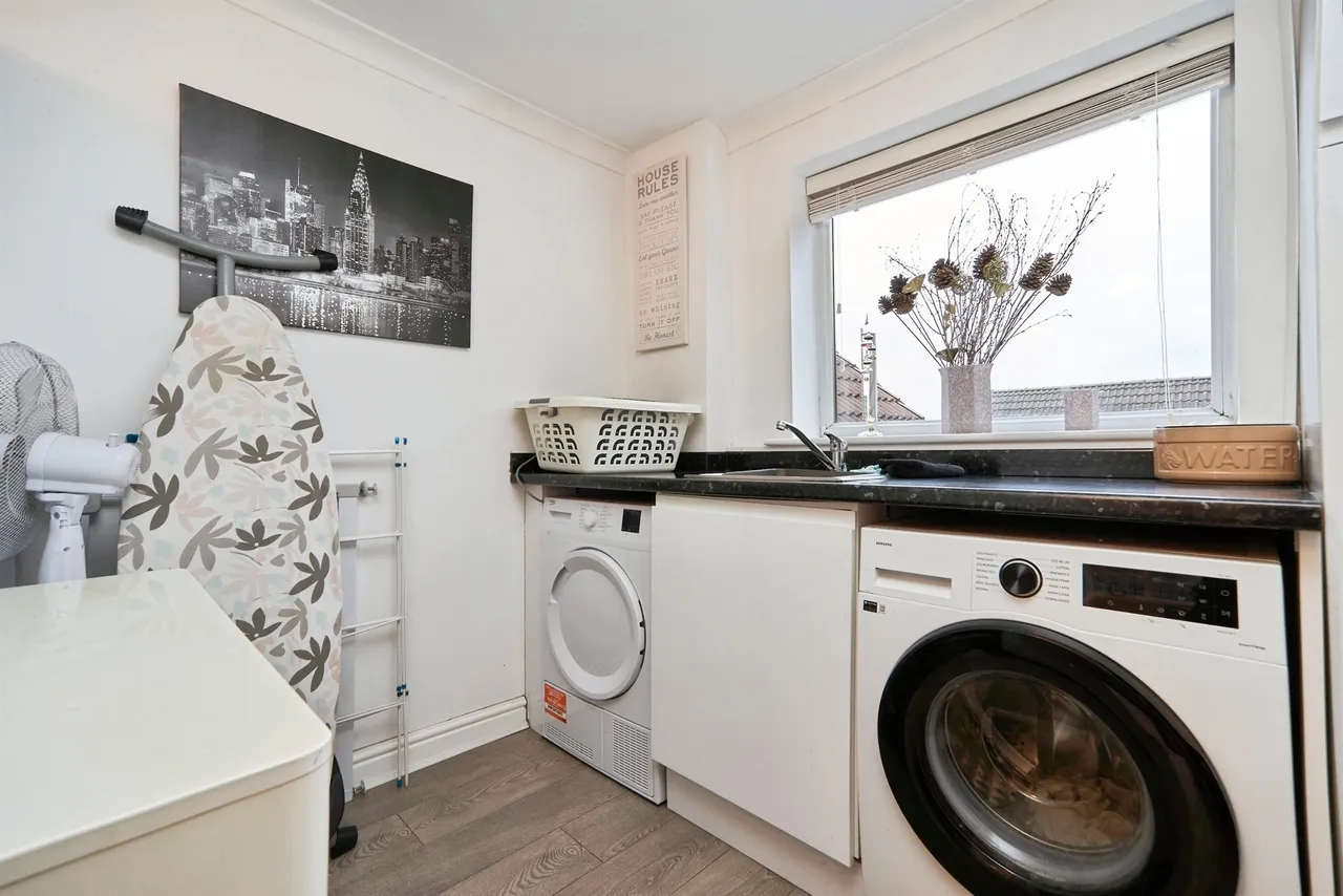Ivy Chase, Pudsey, LS28, photo 8