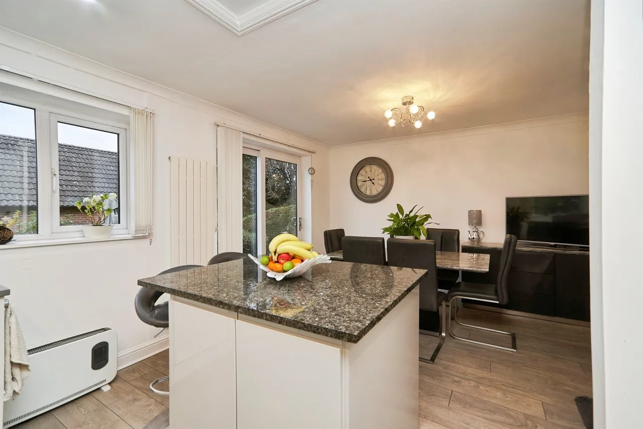Ivy Chase, Pudsey, LS28, photo 7