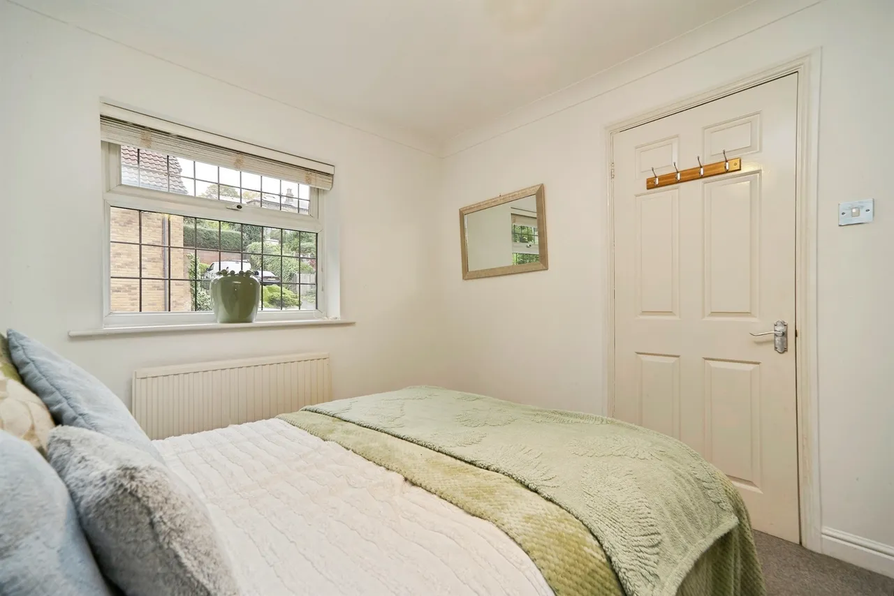 Ivy Chase, Pudsey, LS28, photo 15