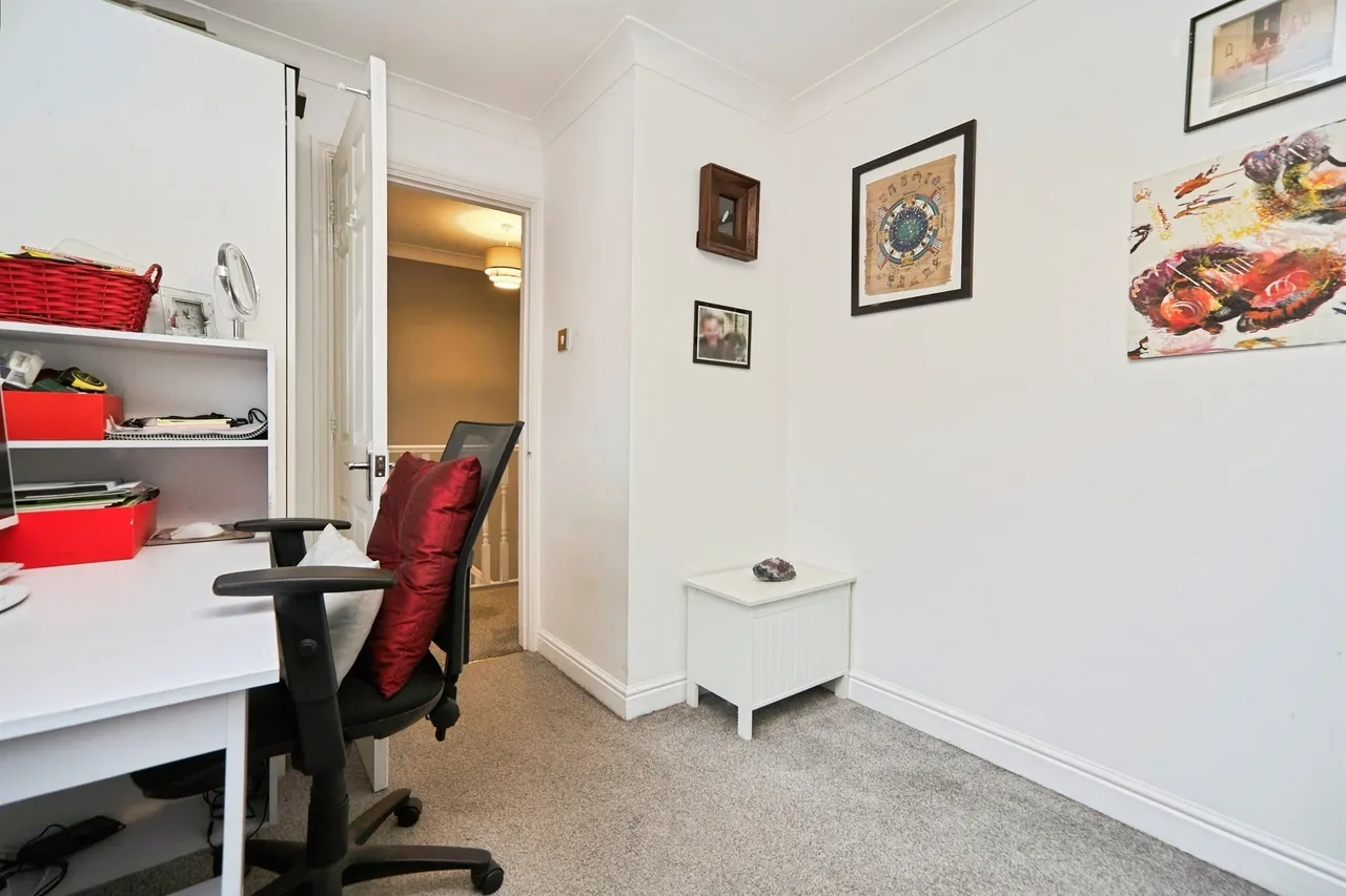 Ivy Chase, Pudsey, LS28, photo 12