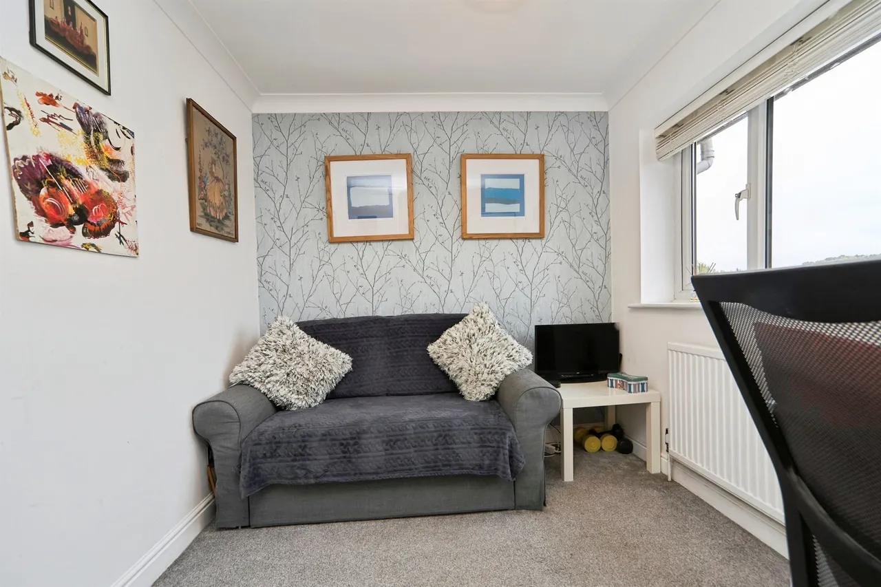 Ivy Chase, Pudsey, LS28, photo 10