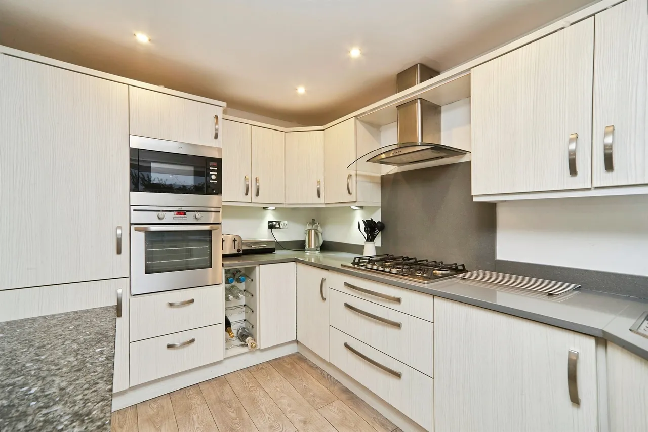 Ivy Chase, Pudsey, LS28, photo 6