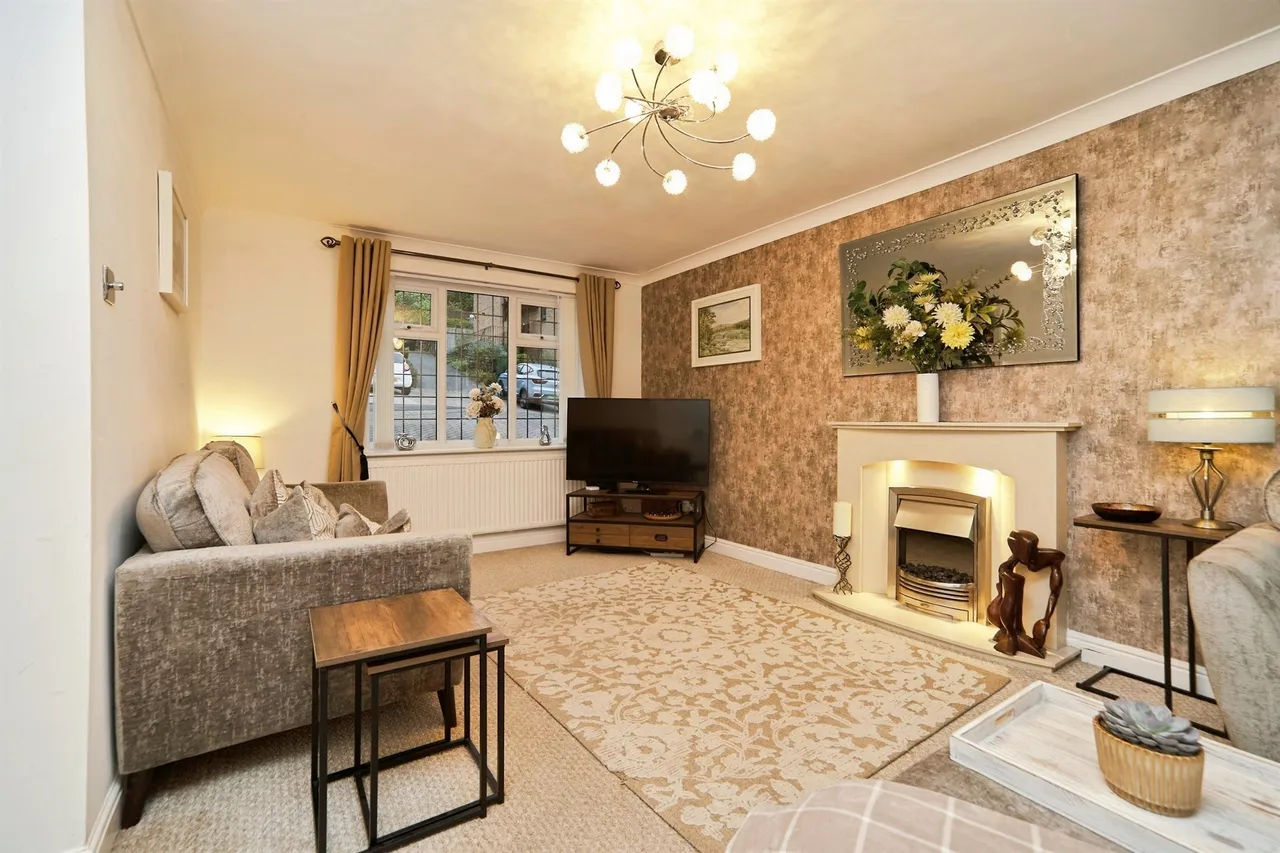 Ivy Chase, Pudsey, LS28, photo 4