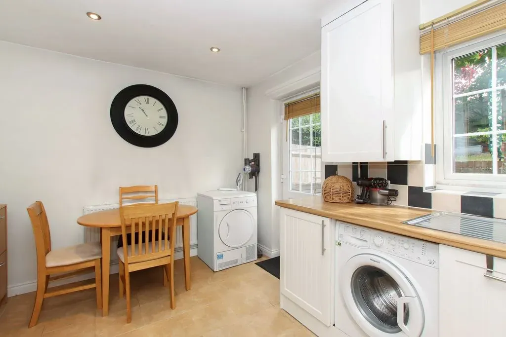 Grove Gardens, Tring, Hertfordshire, HP23 5PY, photo 5