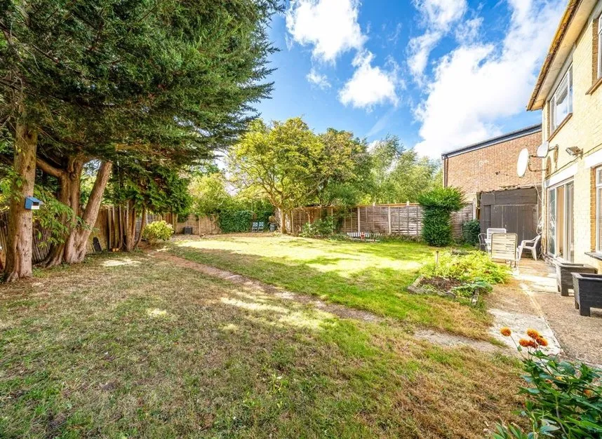 Longford Close, Hampton, TW12, photo 4
