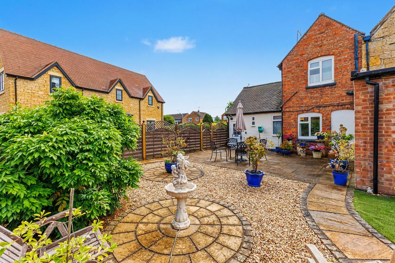 High Street, Honeybourne, WR11, photo 19