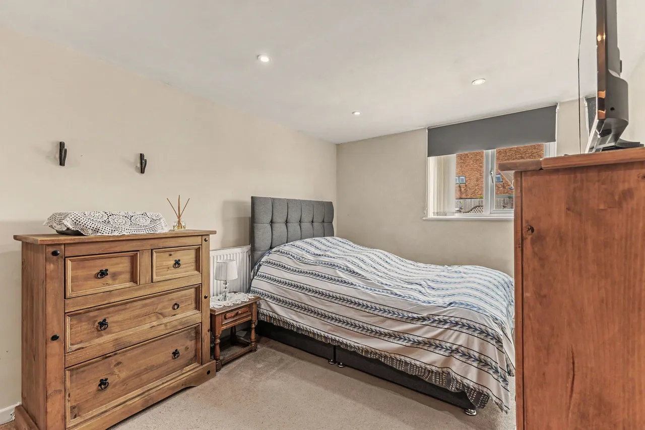 High Street, Honeybourne, WR11, photo 11