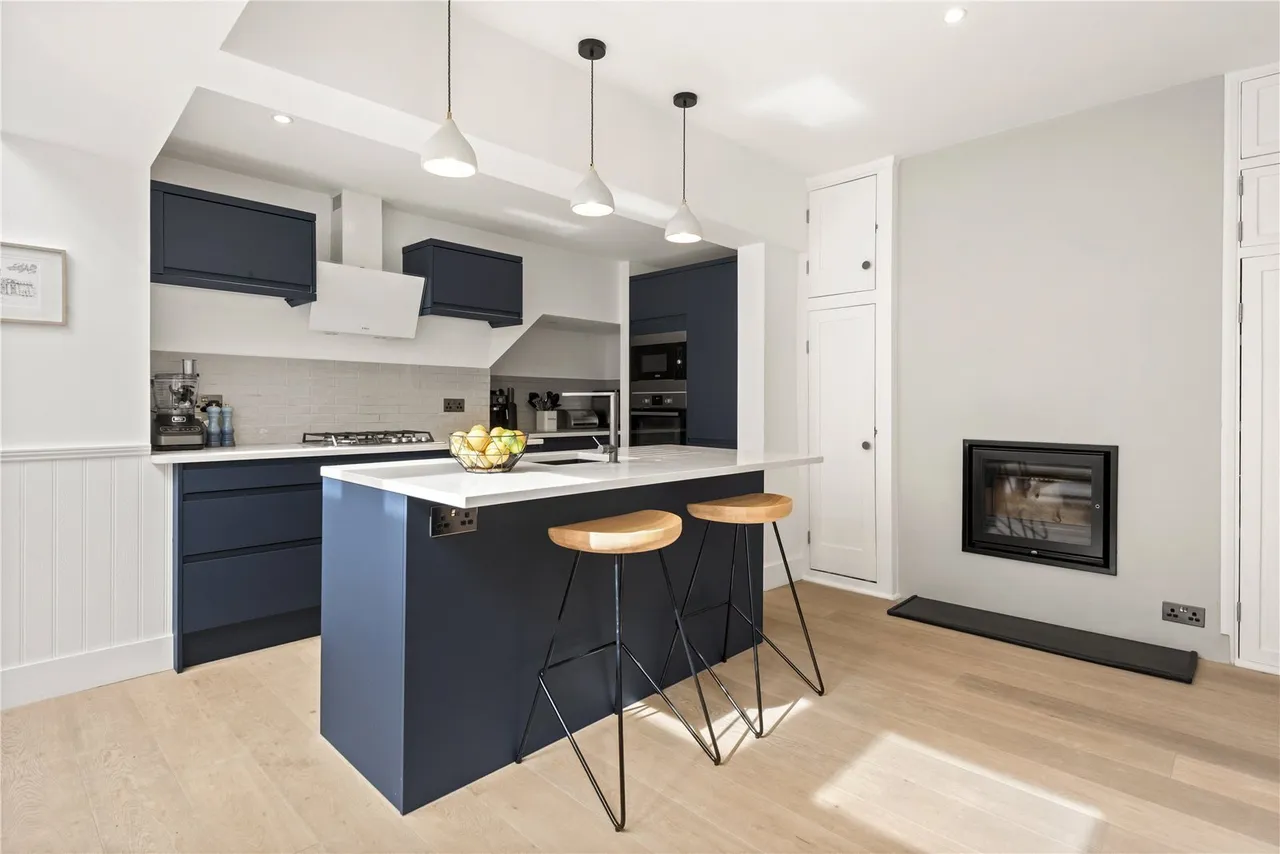 Burnbury Road, London, SW12, photo 4