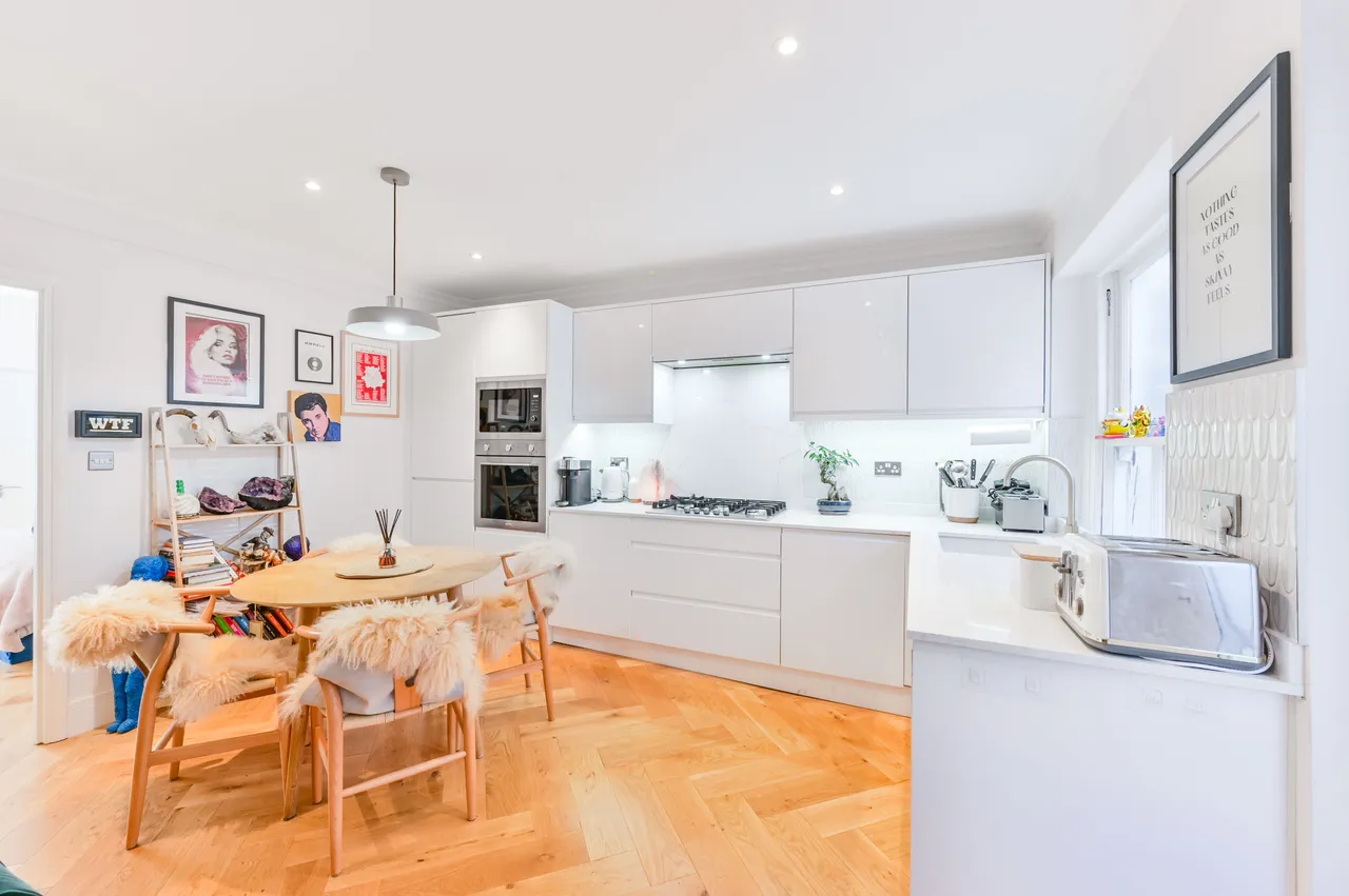 Basement Flat, 31 Daventry Street, London, photo 10