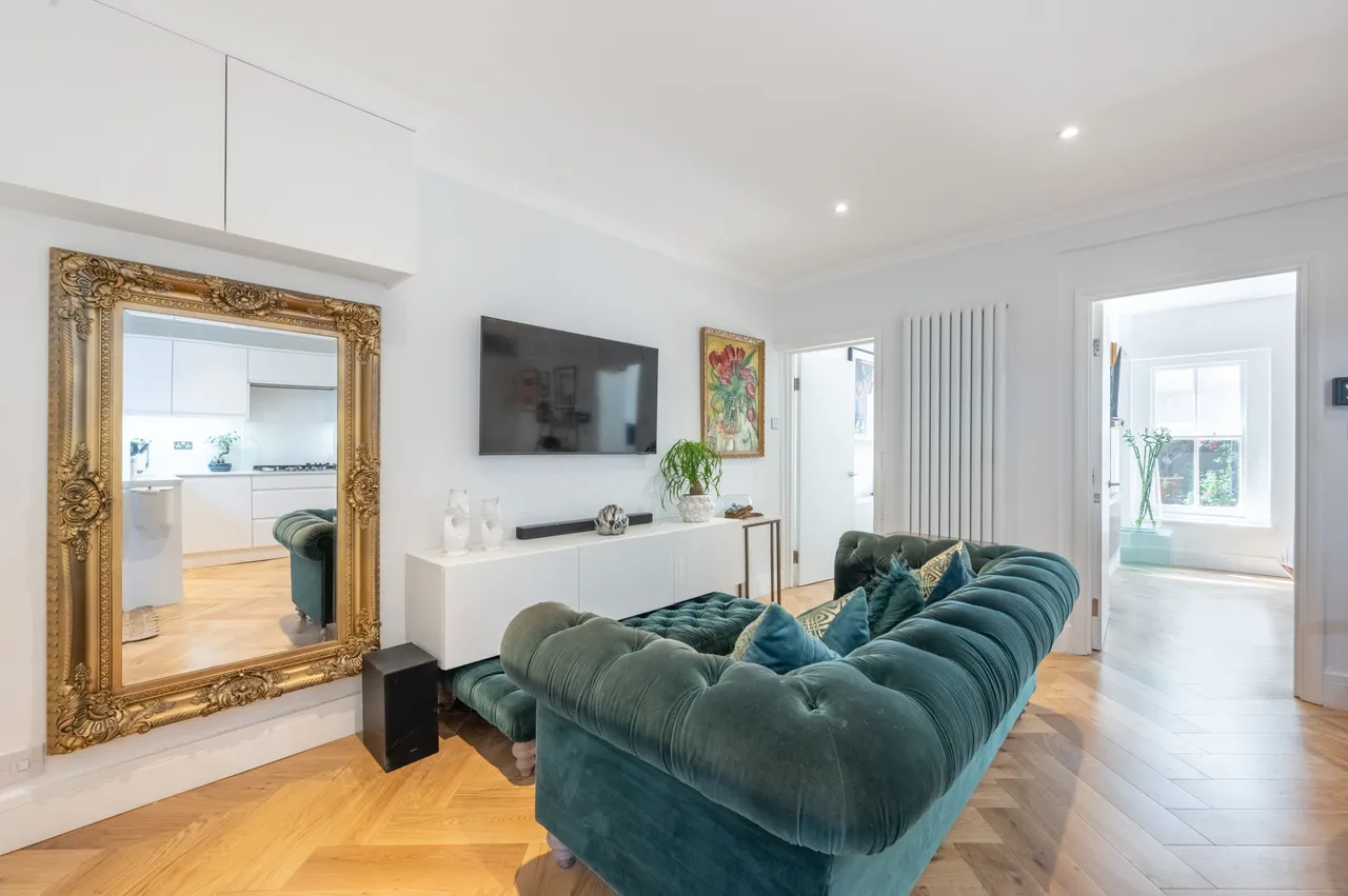 Basement Flat, 31 Daventry Street, London, photo 2