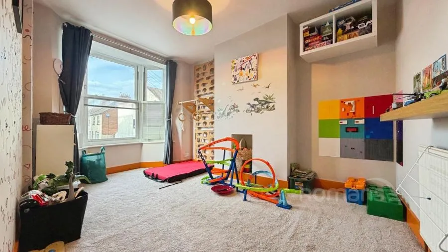Lysons Road, Aldershot, GU11, photo 4