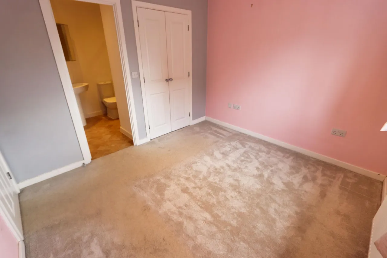 Holdenby Drive, Corby, NN17, photo 9