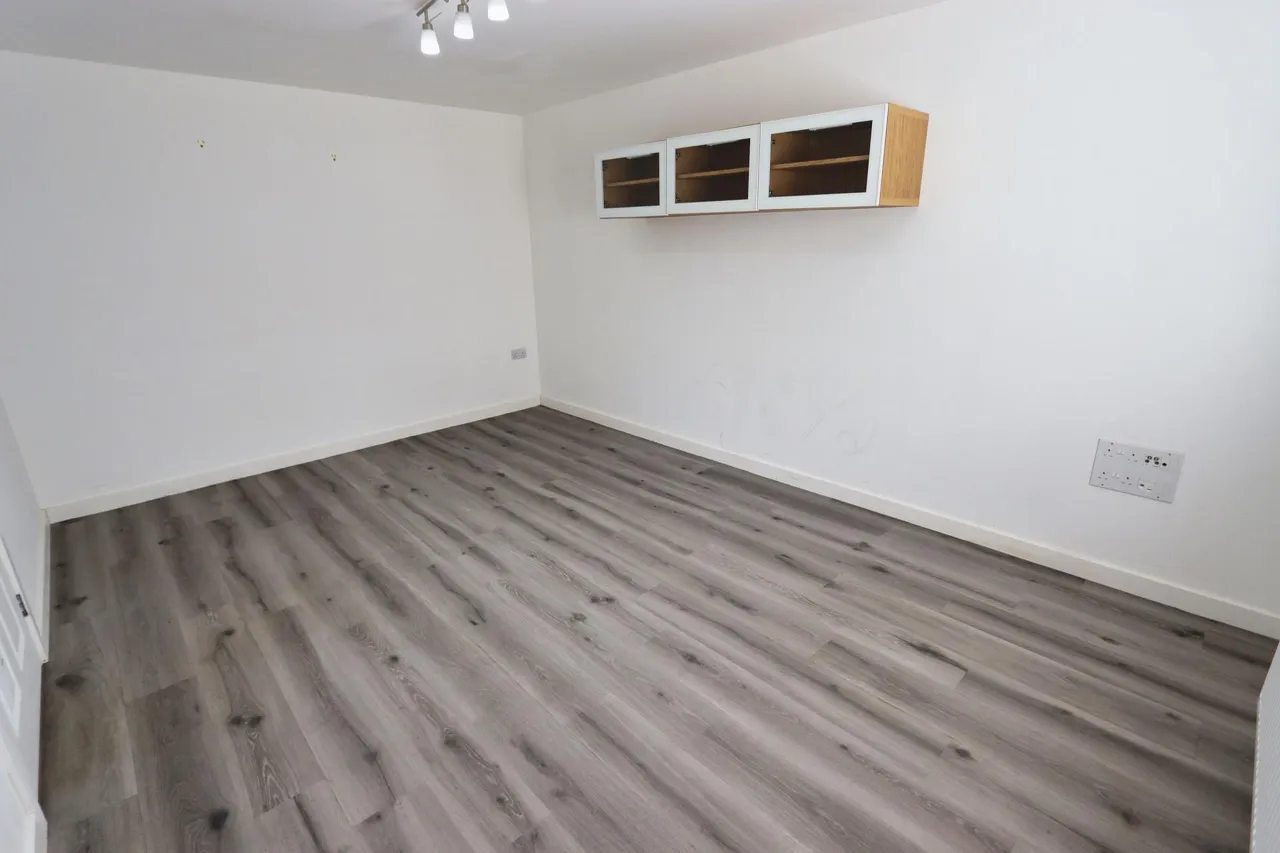 Holdenby Drive, Corby, NN17, photo 8