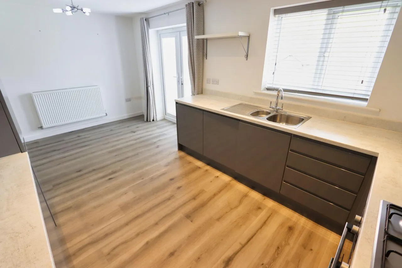 Holdenby Drive, Corby, NN17, photo 7