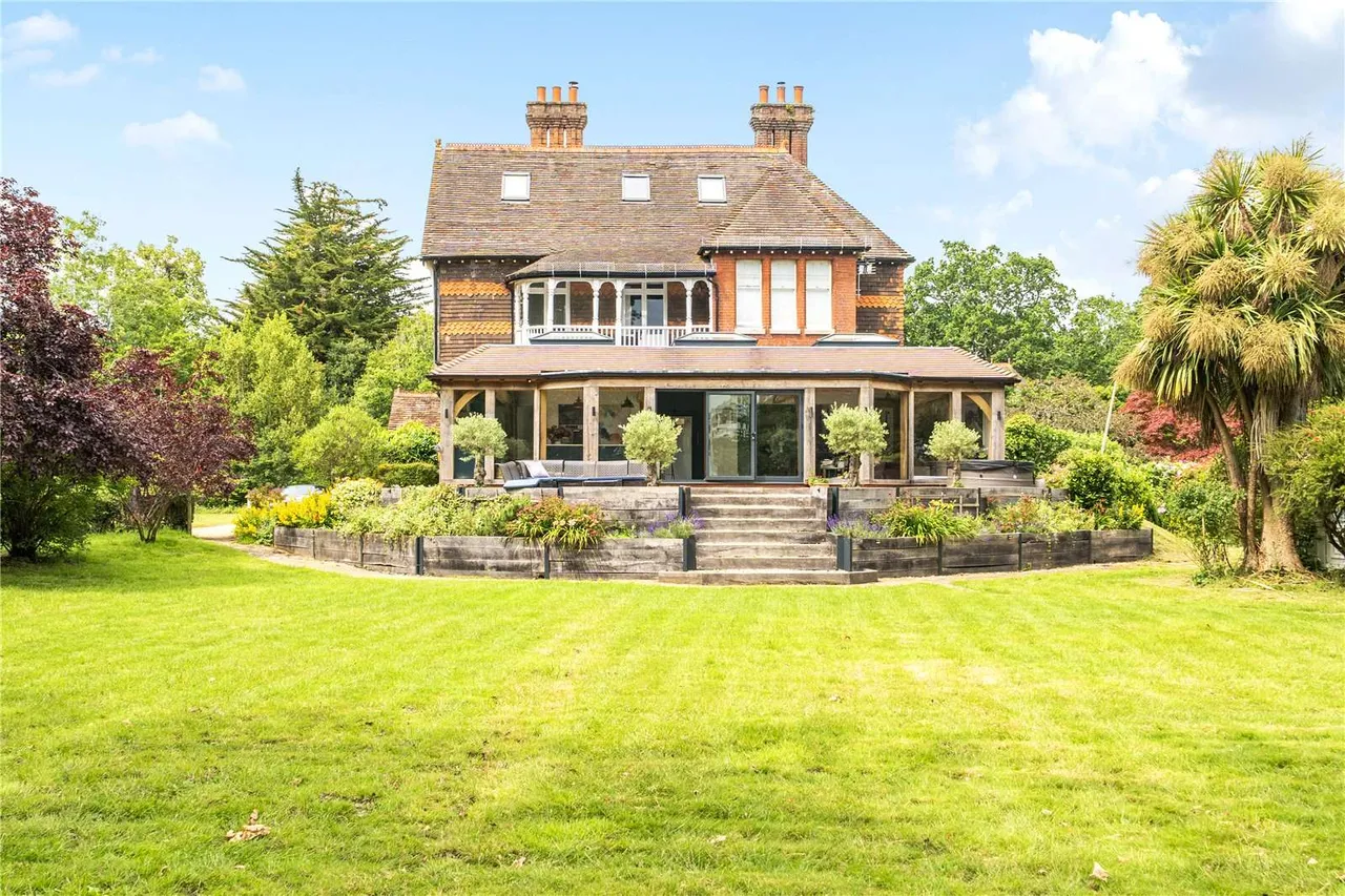 6 bed house to rent — Lockhams Road, Curdridge, Southampton, SO32 2BD