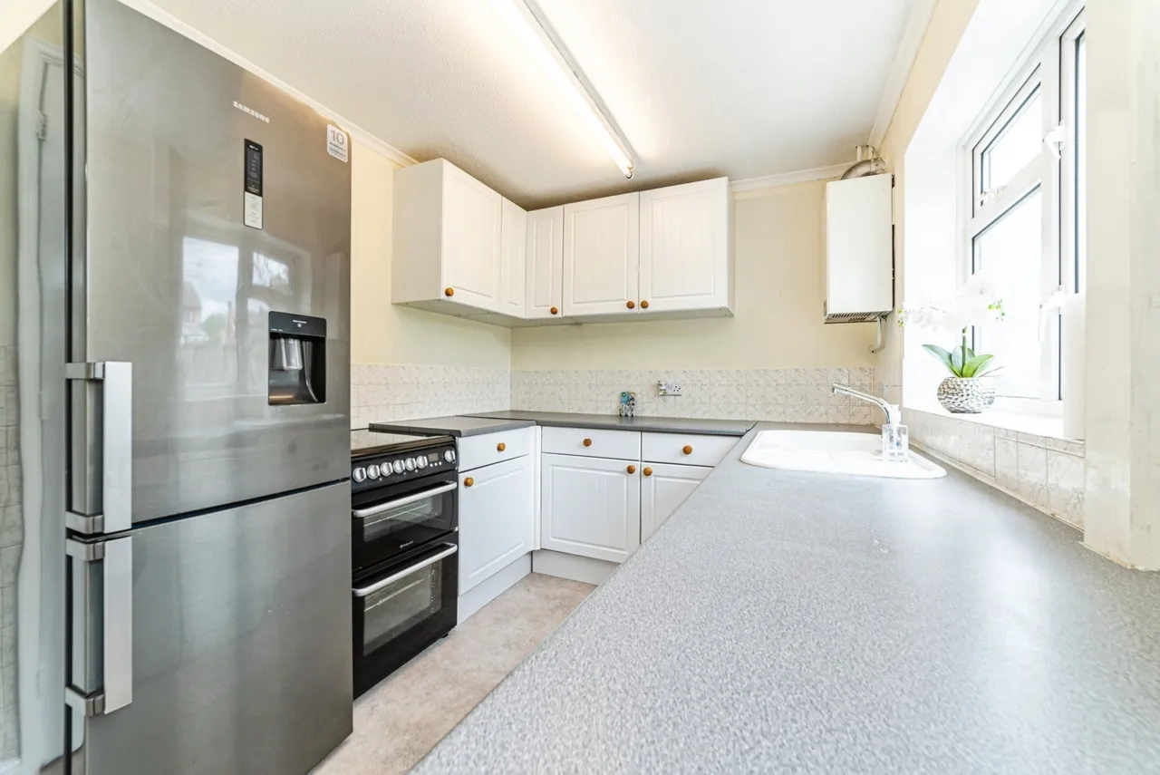 Purbrook Road, Tadley, RG26, photo 2