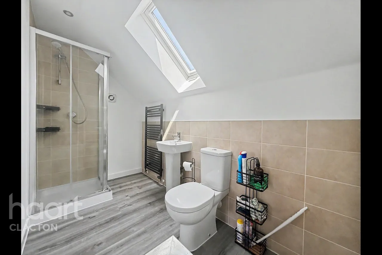 Tellin Way, Clacton-on-Sea, CO16, photo 15