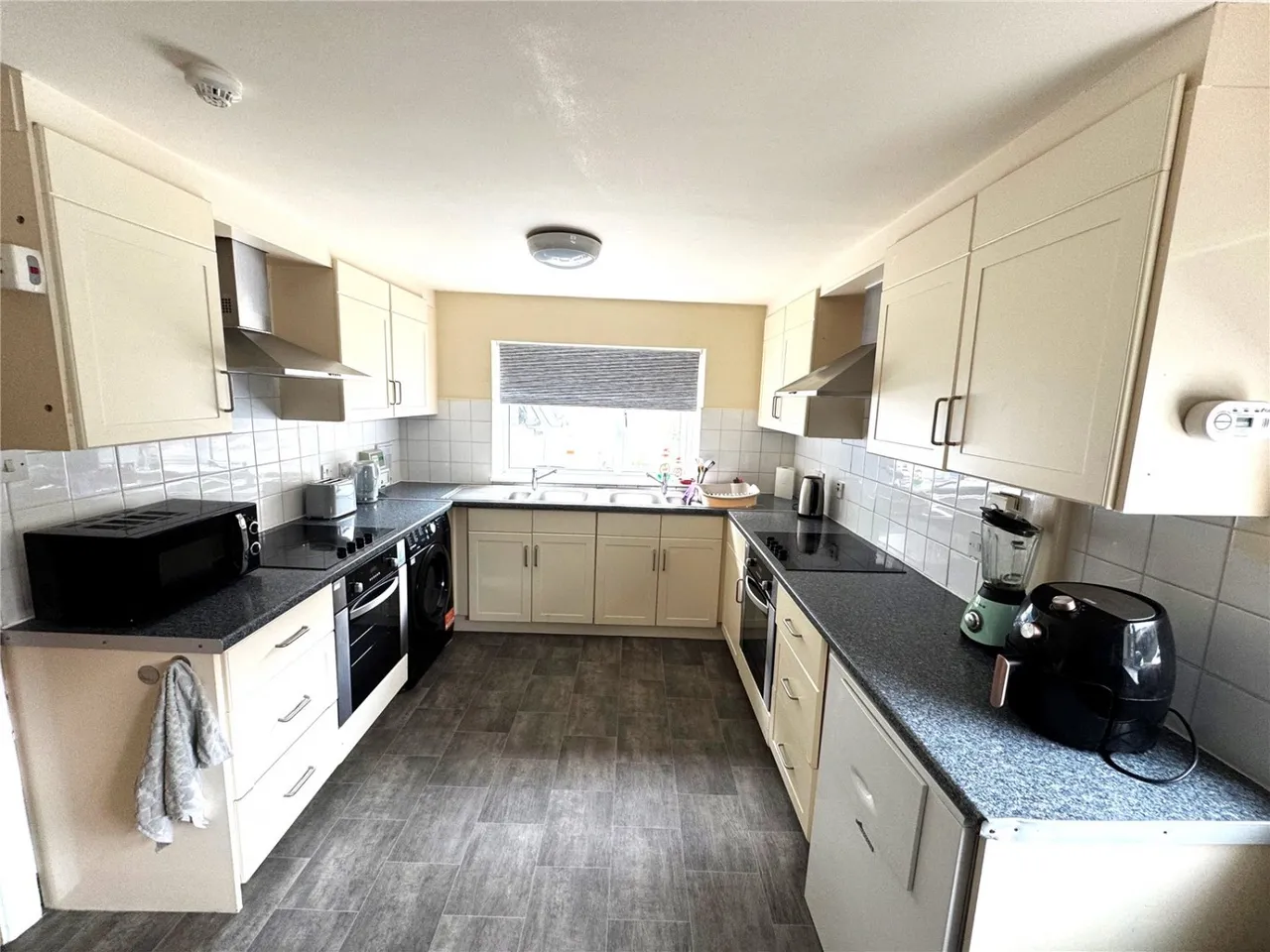 Albert Street, Todmorden, OL14, photo 3