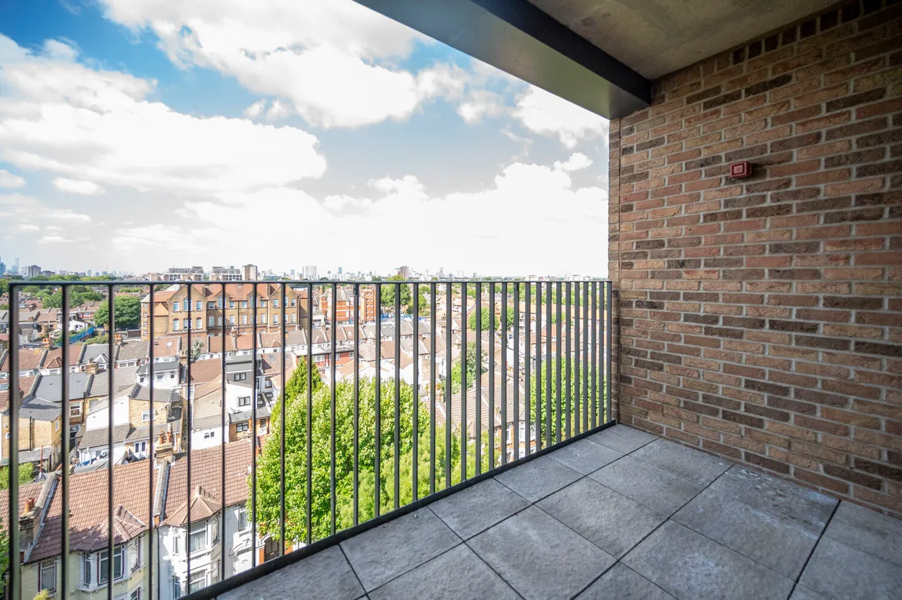 Flat 107, Cornwell House, London, photo 8