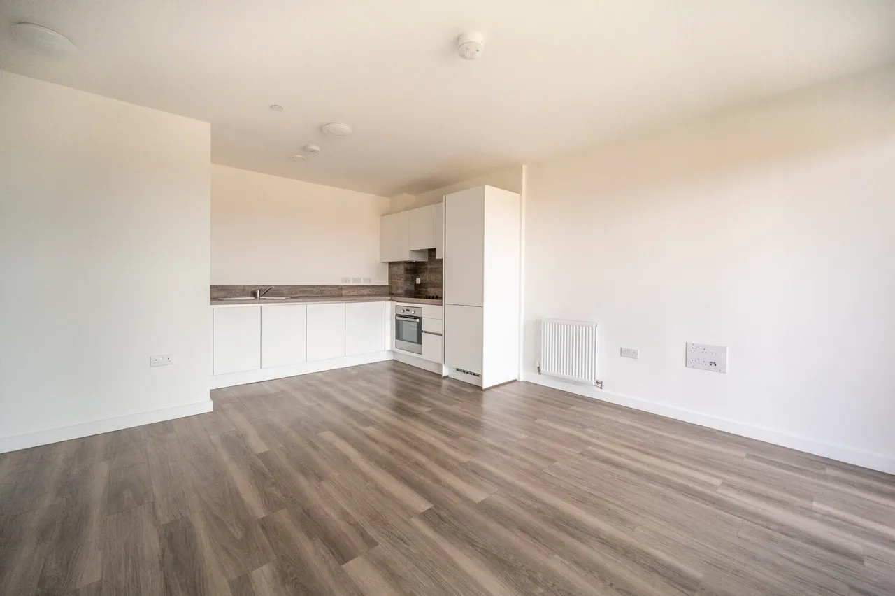 Flat 107, Cornwell House, London, photo 2