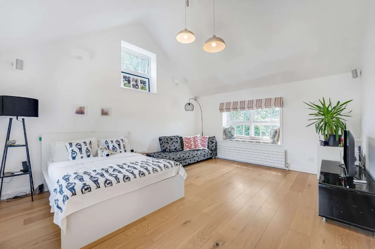 Garthside, Church Road, Ham, Richmond, TW10 5JA, photo 8