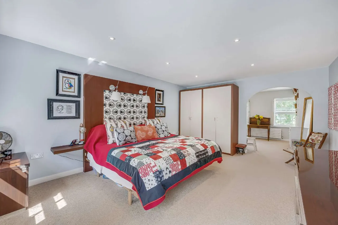 Garthside, Church Road, Ham, Richmond, TW10 5JA, photo 6