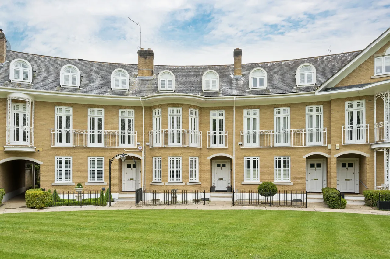 Lakeside Grange, Weybridge, Surrey, KT13, photo 6