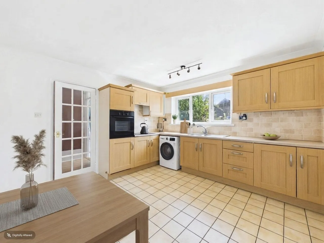 Highwood Crescent, Gazeley, CB8, photo 3