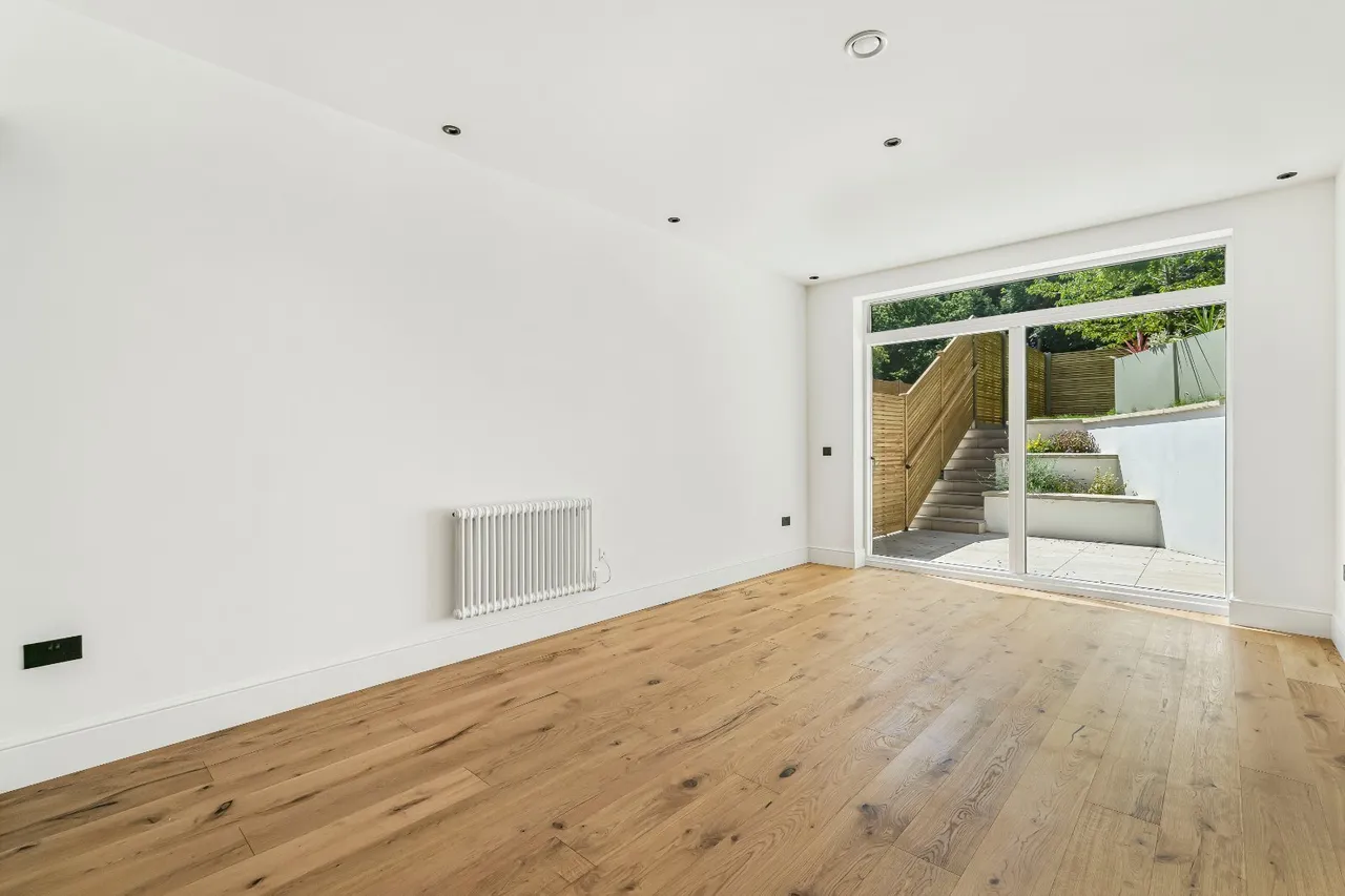 Rosemont Road, London, W3, photo 4