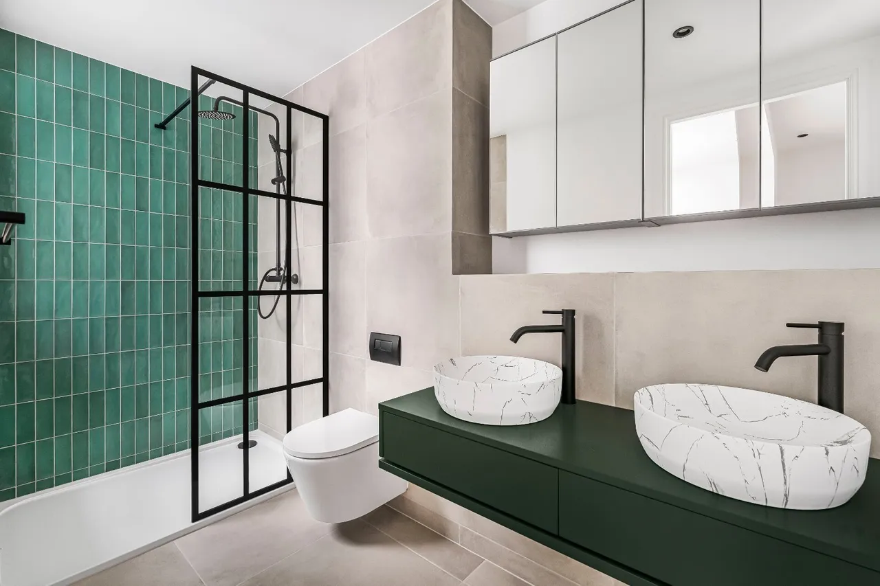Rosemont Road, London, W3, photo 10